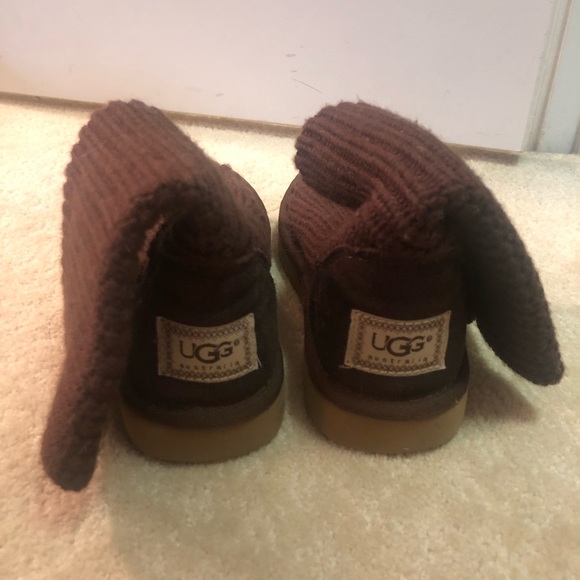 UGG Cardy Chocolate Brown Knit Boots - Picture 1 of 7